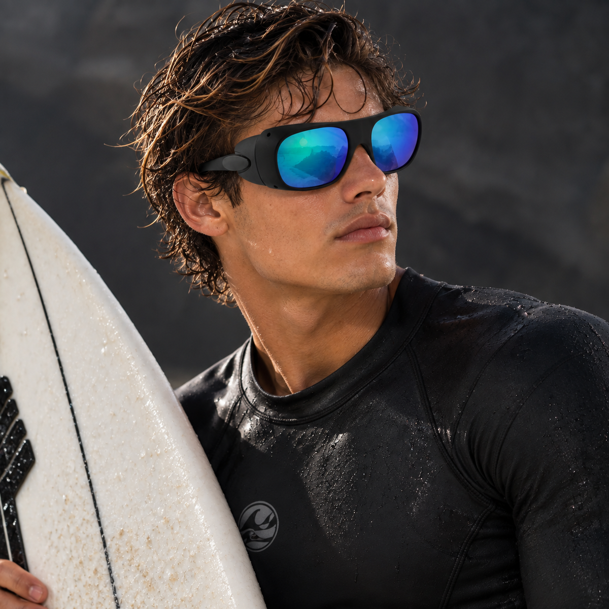 Lentes deportivos envolventes